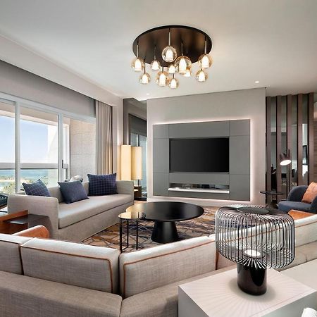 Sheraton Jeddah Hotel - Saudi Brothers Commercial Company Branch Eksteriør bilde A suite at the hotel