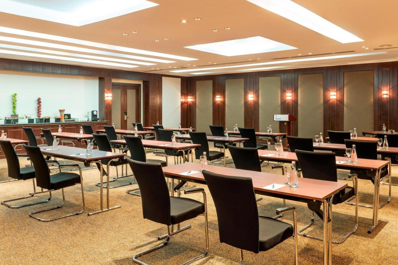 Sheraton Jeddah Hotel - Saudi Brothers Commercial Company Branch Eksteriør bilde Meeting room